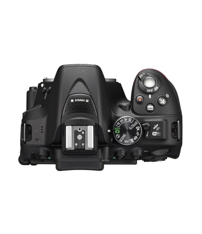 Nikon D5300 + AF-S 18-105mm DX VR